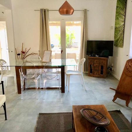 Beachfront Villa In A Beautiful And Secured Complex Flic en Flac Bagian luar foto