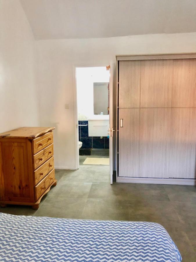 Beachfront Villa In A Beautiful And Secured Complex Flic en Flac Bagian luar foto